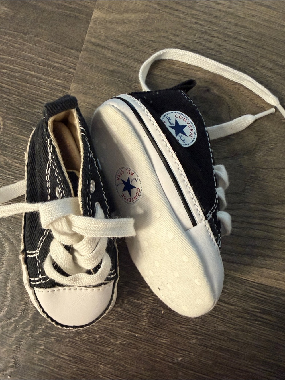 Converse Baby Size 2 Crib Shoes Black Classic High-Top Sneakers